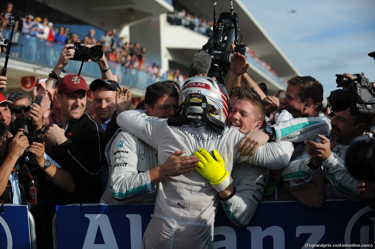 GP USA, 02.11.2014 - Gara, 1st position Lewis Hamilton (GBR) Mercedes AMG F1 W05