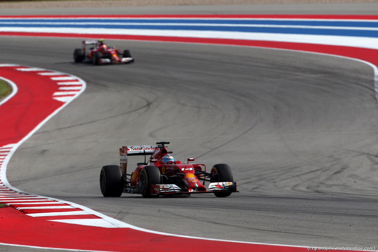 GP USA, 02.11.2014 - Gara, Fernando Alonso (ESP) Ferrari F14-T davanti a Kimi Raikkonen (FIN) Ferrari F14-T