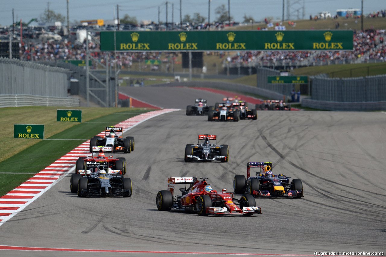 GP USA, 02.11.2014 - Gara, Fernando Alonso (ESP) Ferrari F14-T e Daniel Ricciardo (AUS) Red Bull Racing RB10