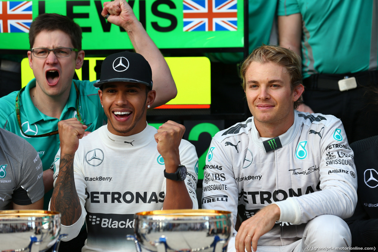 GP USA, 02.11.2014 - Gara, Festeggiamenti, Lewis Hamilton (GBR) Mercedes AMG F1 W05 vincitore e secondo Nico Rosberg (GER) Mercedes AMG F1 W05