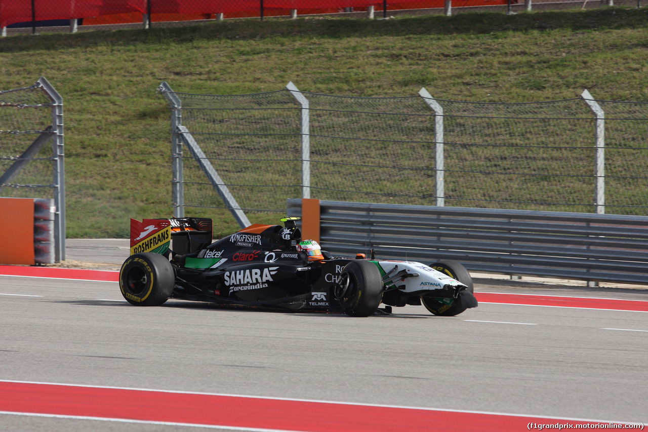 GP USA, 02.11.2014 - Gara, Crash, Sergio Perez (MEX) Sahara Force India F1 VJM07