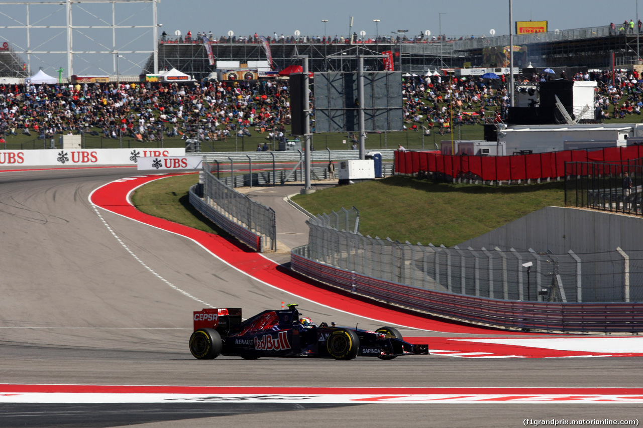 GP USA, 01.11.2014 - Qualifiche, Daniil Kvyat (RUS) Scuderia Toro Rosso STR9