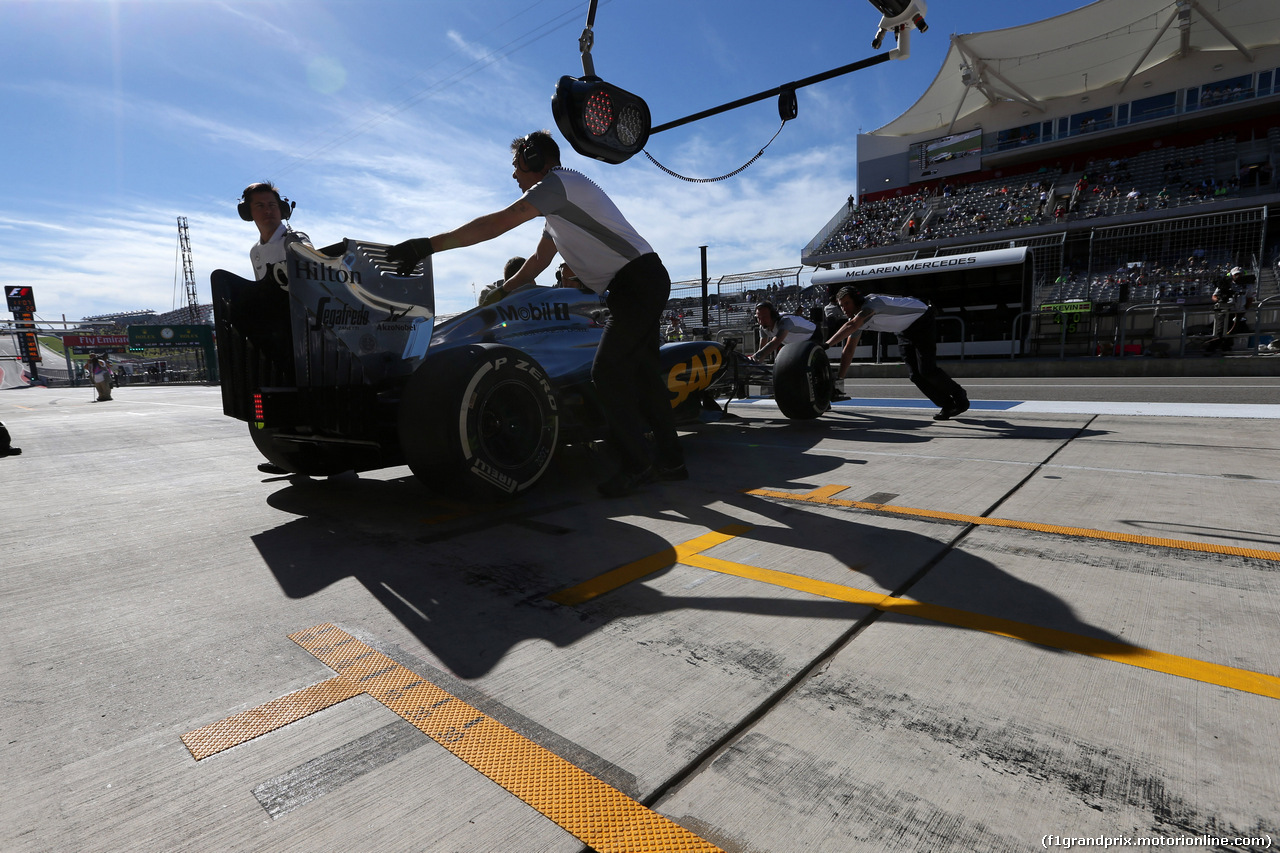 GP USA, 31.10.2014 - Prove Libere 1, Jenson Button (GBR) McLaren Mercedes MP4-29
