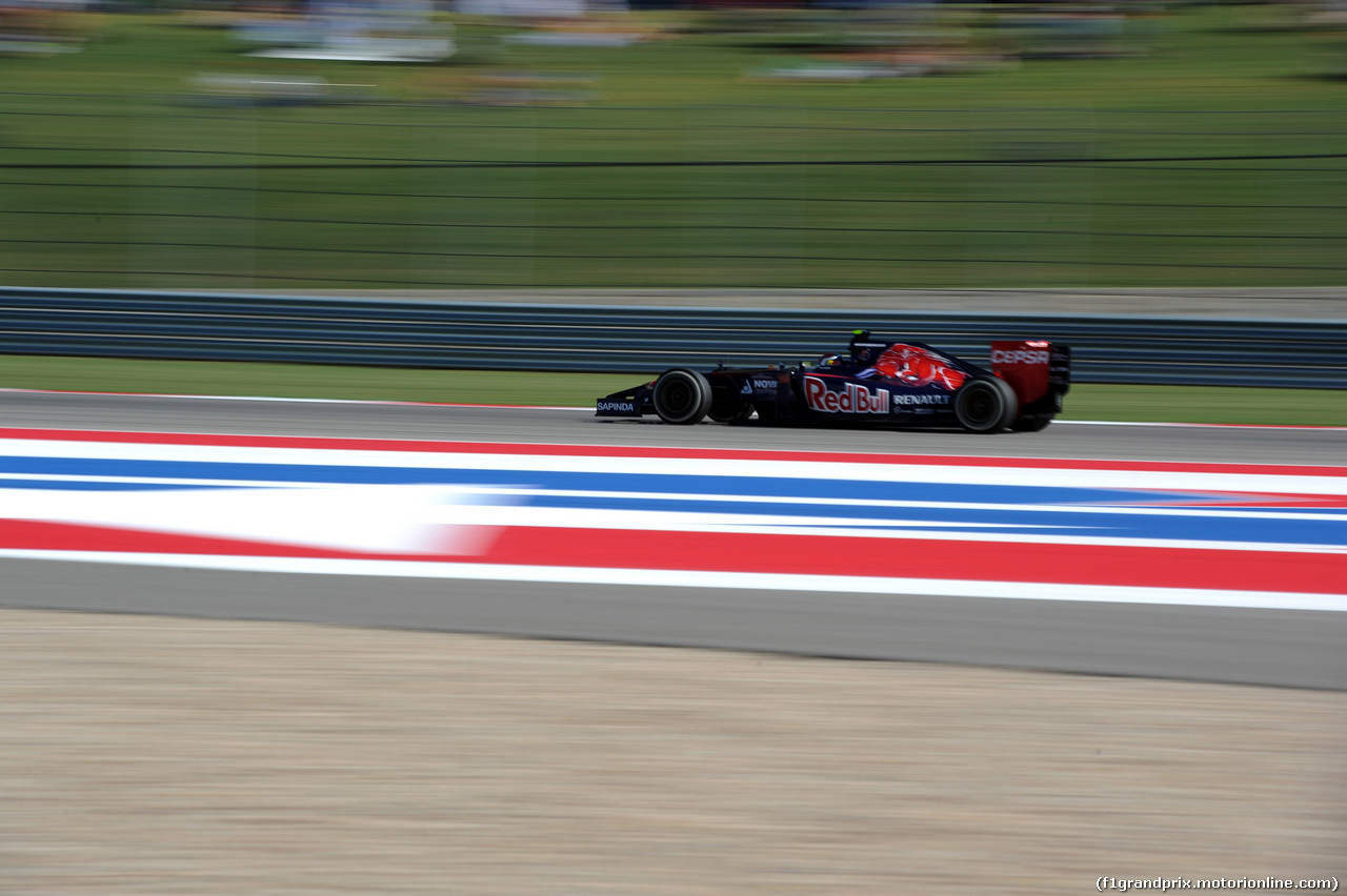 GP USA, 31.10.2014 - Prove Libere 1, Daniil Kvyat (RUS) Scuderia Toro Rosso STR9