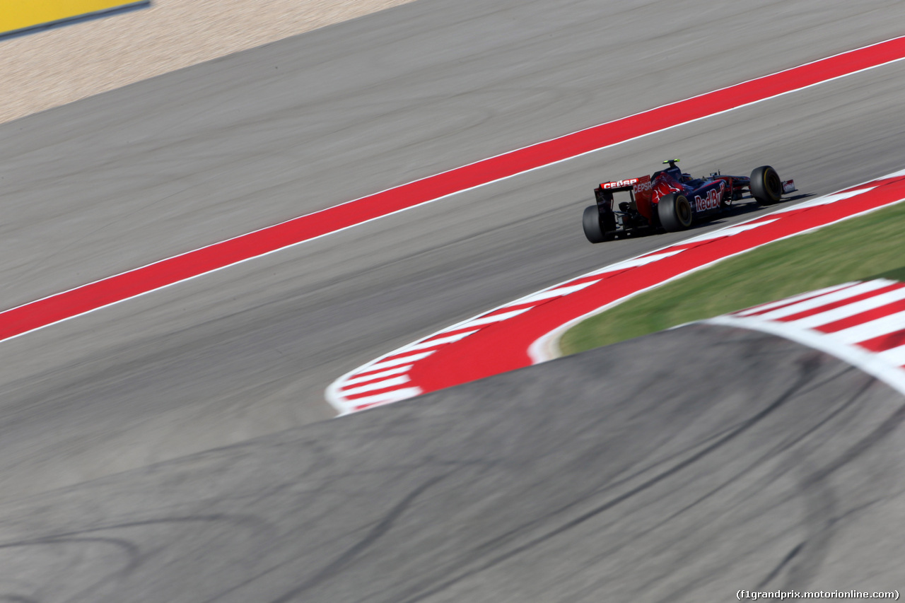GP USA, 31.10.2014 - Prove Libere 2, Daniil Kvyat (RUS) Scuderia Toro Rosso STR9