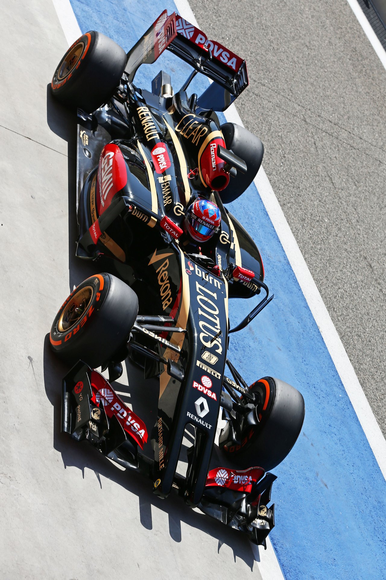 LOTUS F1 E22, Romain Grosjean (FRA) Lotus F1 E22.
20.02.2014. Formula One Testing, Bahrain Test One, Day Two, Sakhir, Bahrain.
