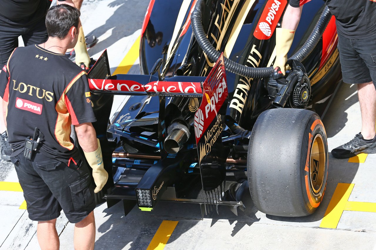 LOTUS F1 E22, Lotus F1 E22 rear wing e rear diffuser detail.
20.02.2014. Formula One Testing, Bahrain Test One, Day Two, Sakhir, Bahrain.