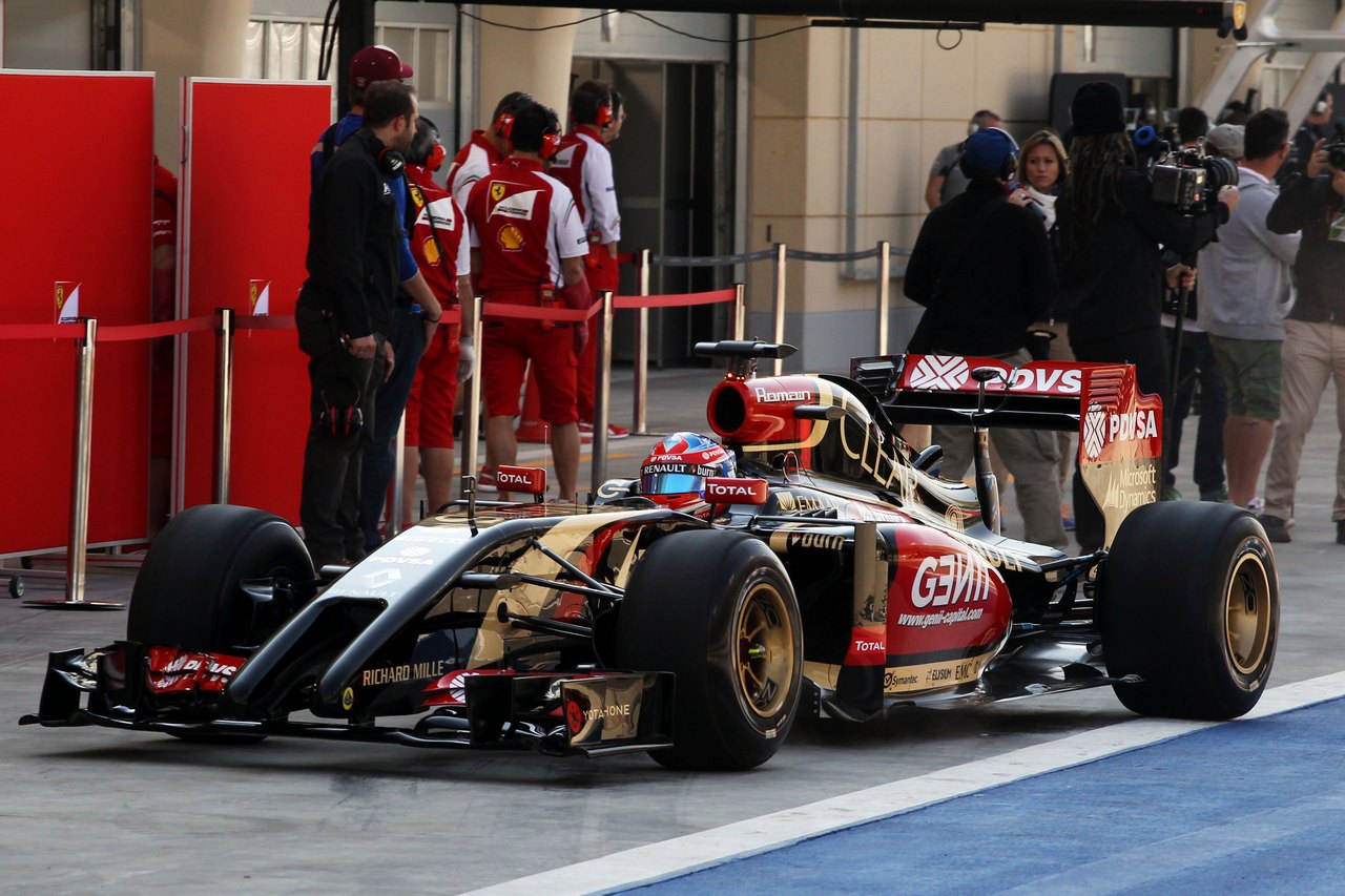 LOTUS F1 E22, Romain Grosjean (FRA) Lotus F1 E22.
19.02.2014. Formula One Testing, Bahrain Test One, Day One, Sakhir, Bahrain.