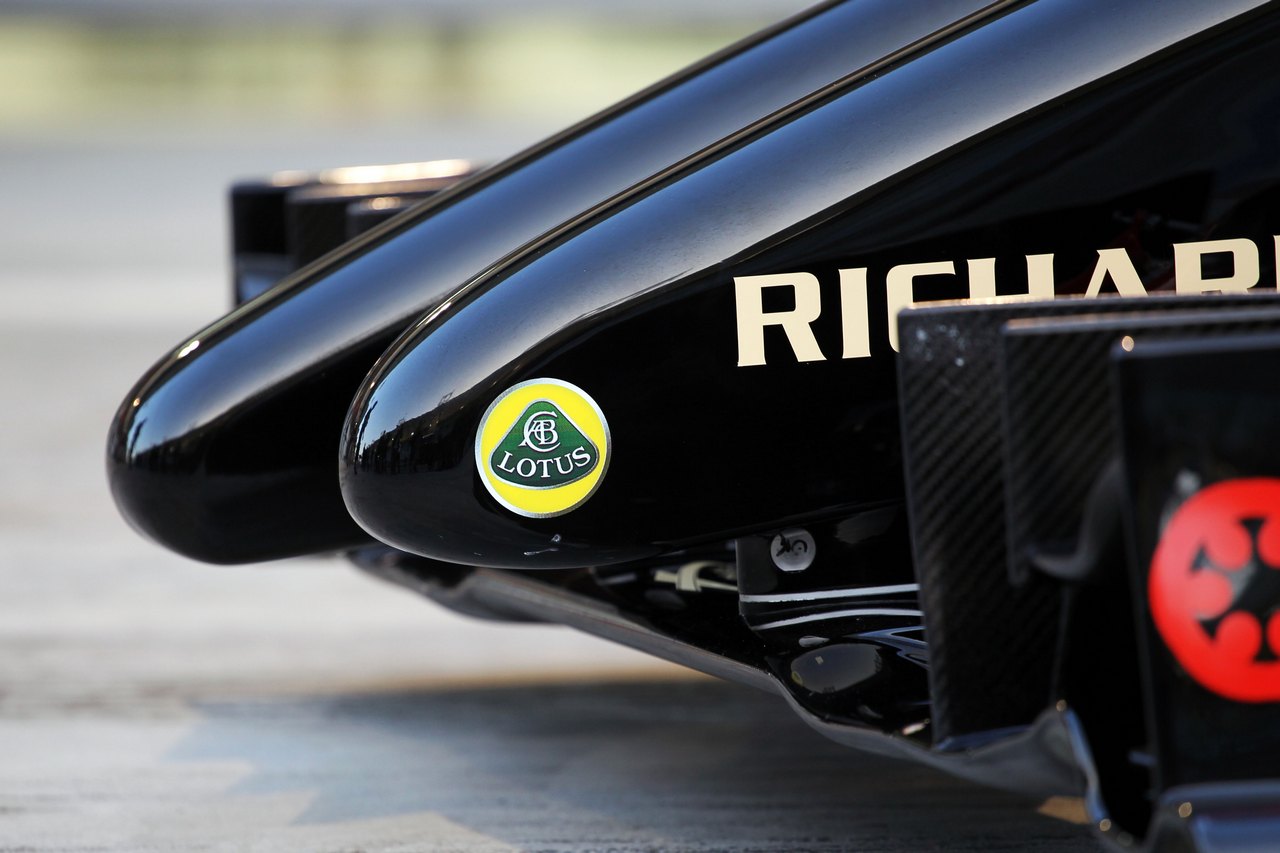 LOTUS F1 E22, The Lotus F1 E22 is officially unveiled - nosecone detail.
20.02.2014. Formula One Testing, Bahrain Test One, Day Two, Sakhir, Bahrain.