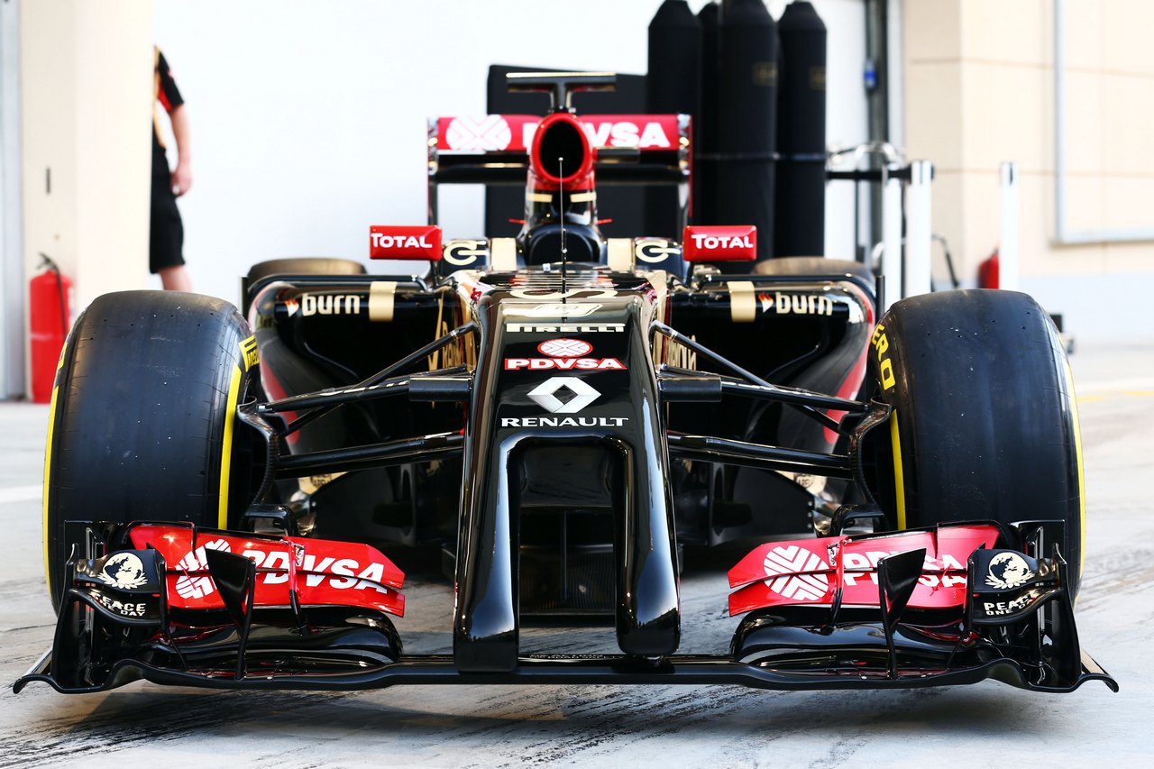 LOTUS F1 E22, The Lotus F1 E22 is officially unveiled.
20.02.2014. Formula One Testing, Bahrain Test One, Day Two, Sakhir, Bahrain.