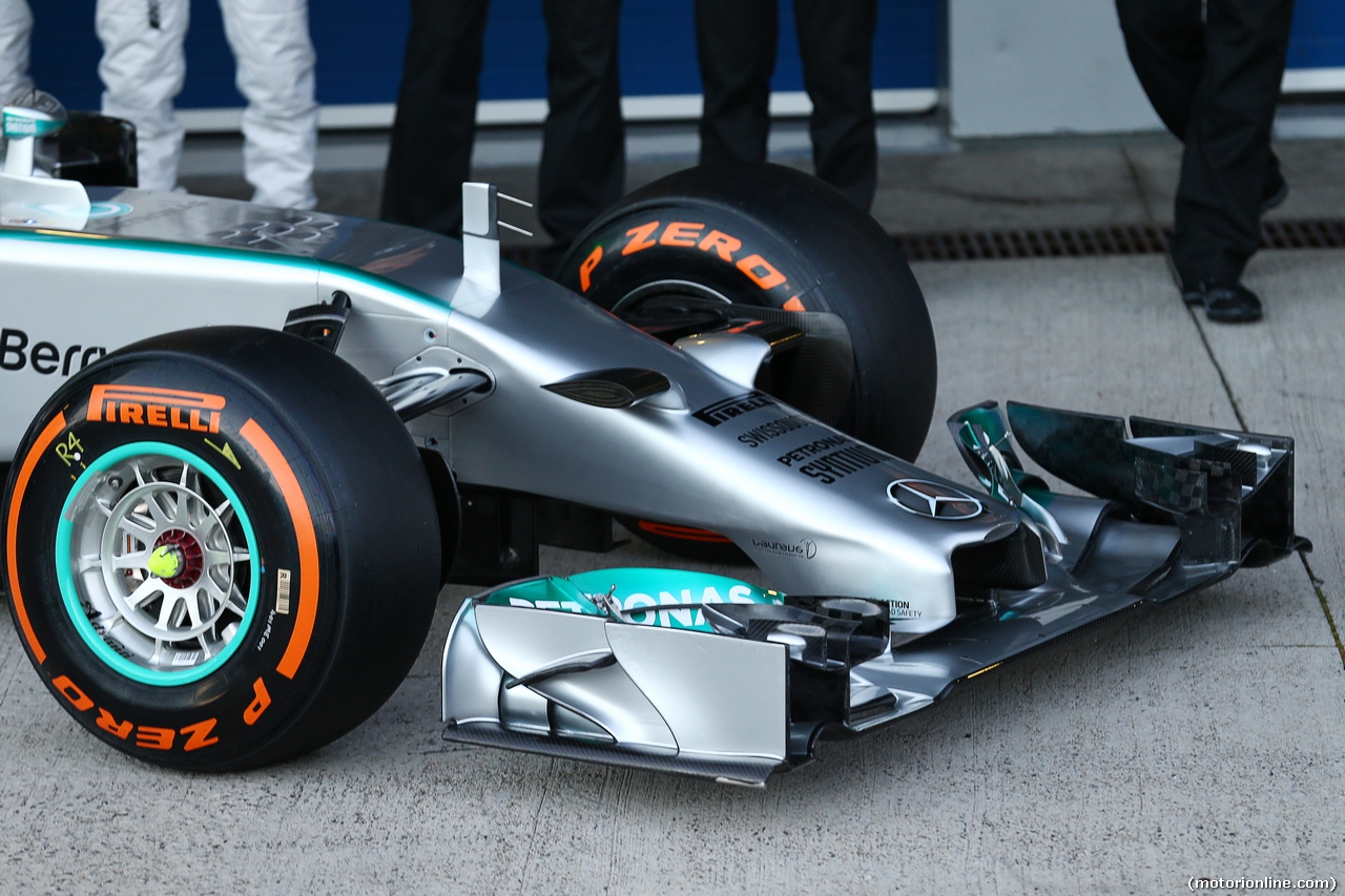 MERCEDES W05, The new Mercedes AMG F1 W05 front wing e nosecone detail.
28.01.2014. Formula One Testing, Day One, Jerez, Spain.