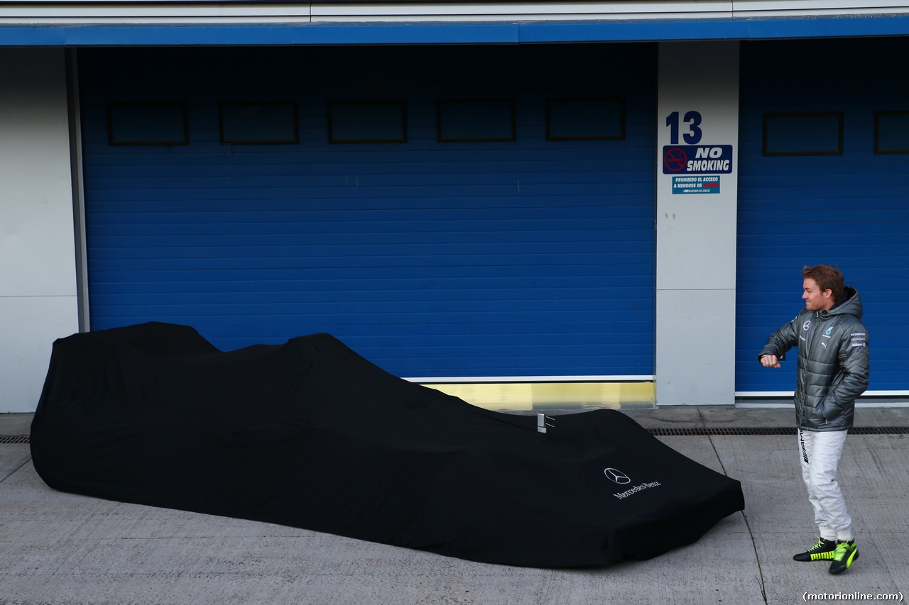 MERCEDES W05