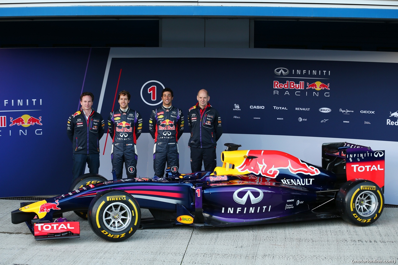 RED BULL RB10, (L to R): Christian Horner (GBR) Red Bull Racing Team Principal; Sebastian Vettel (GER) Red Bull Racing; Daniel Ricciardo (AUS) Red Bull Racing; e Adrian Newey (GBR) Red Bull Racing Chief Technical Officer at the unveiling of the new Red Bull Racing RB10.
28.01.2014. Formula One Testing, Day One, Jerez, Spain.