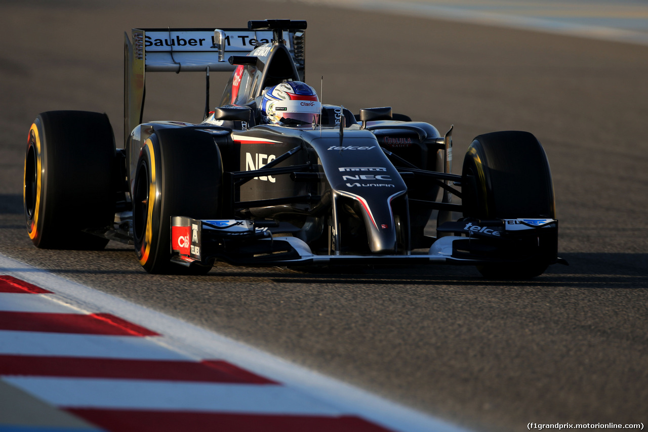 TEST BAHRAIN 08 APRILE, Sergey Sirotkin (RUS), test driver, Sauber F1 Team 
08.04.2014. Formula One Testing, Bahrain Test, Day One, Sakhir, Bahrain.