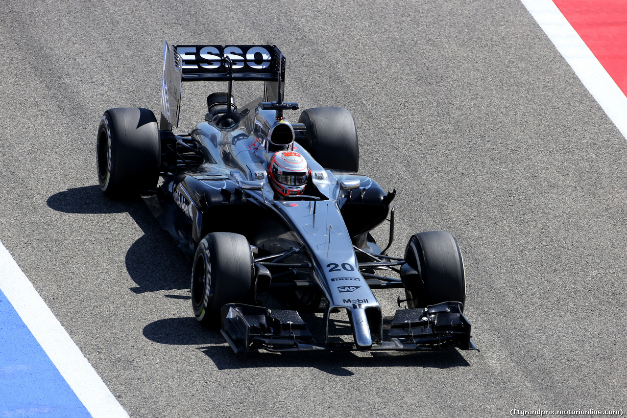 TEST BAHRAIN 08 APRILE, Kevin Magnussen (DEN), McLaren F1 
08.04.2014. Formula One Testing, Bahrain Test, Day One, Sakhir, Bahrain.
