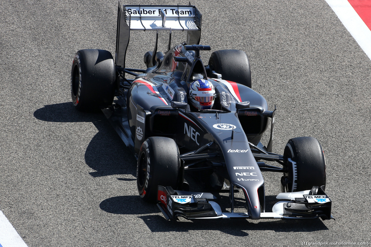 TEST BAHRAIN 08 APRILE, Sergey Sirotkin (RUS), test driver, Sauber F1 Team 
08.04.2014. Formula One Testing, Bahrain Test, Day One, Sakhir, Bahrain.