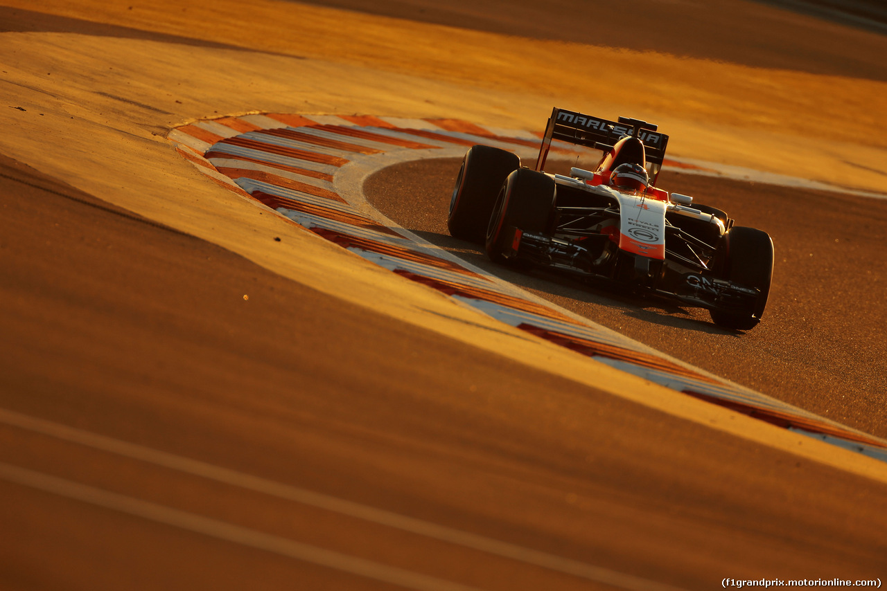 TEST BAHRAIN 08 APRILE, Max Chilton (GBR), Marussia F1 Team 
08.04.2014. Formula One Testing, Bahrain Test, Day One, Sakhir, Bahrain.