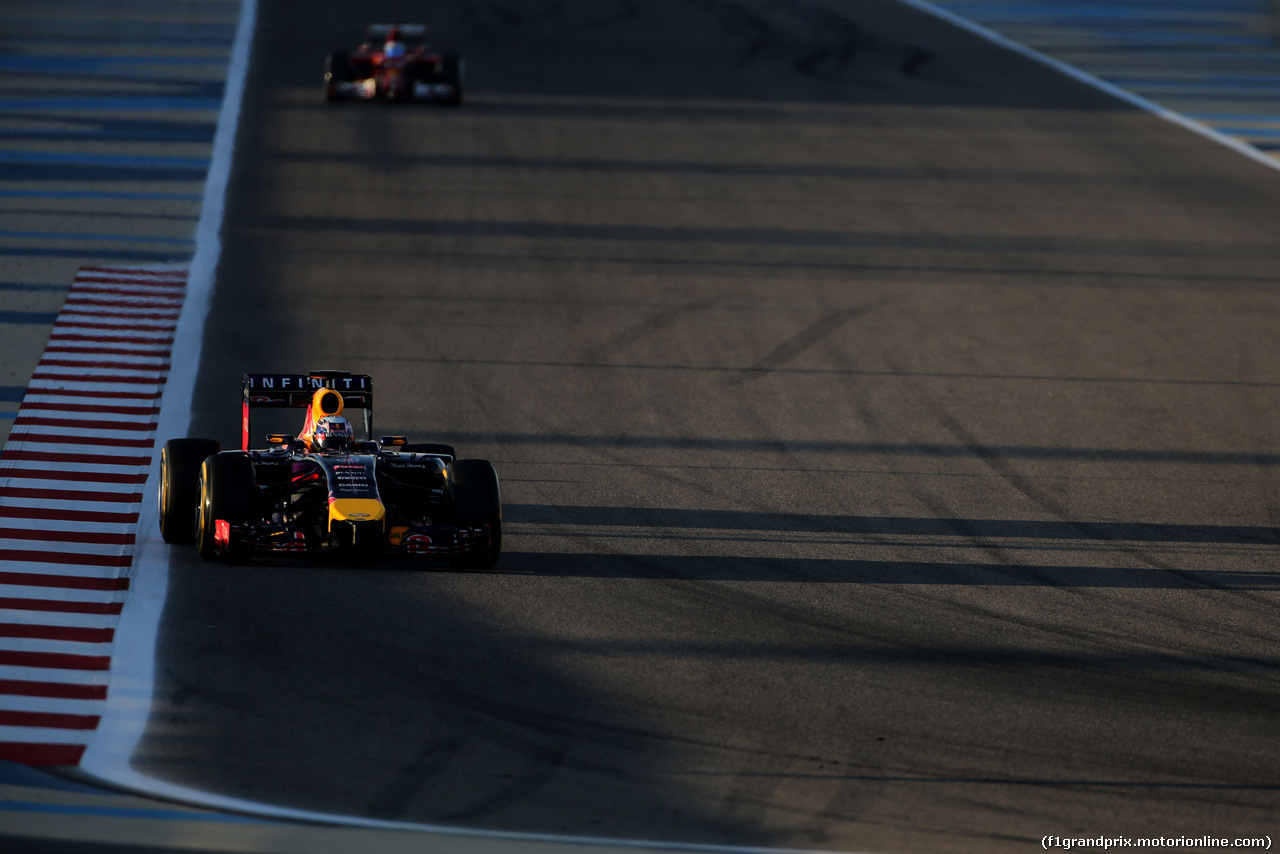 TEST BAHRAIN 08 APRILE, Daniel Ricciardo (AUS), Red Bull Racing 
08.04.2014. Formula One Testing, Bahrain Test, Day One, Sakhir, Bahrain.