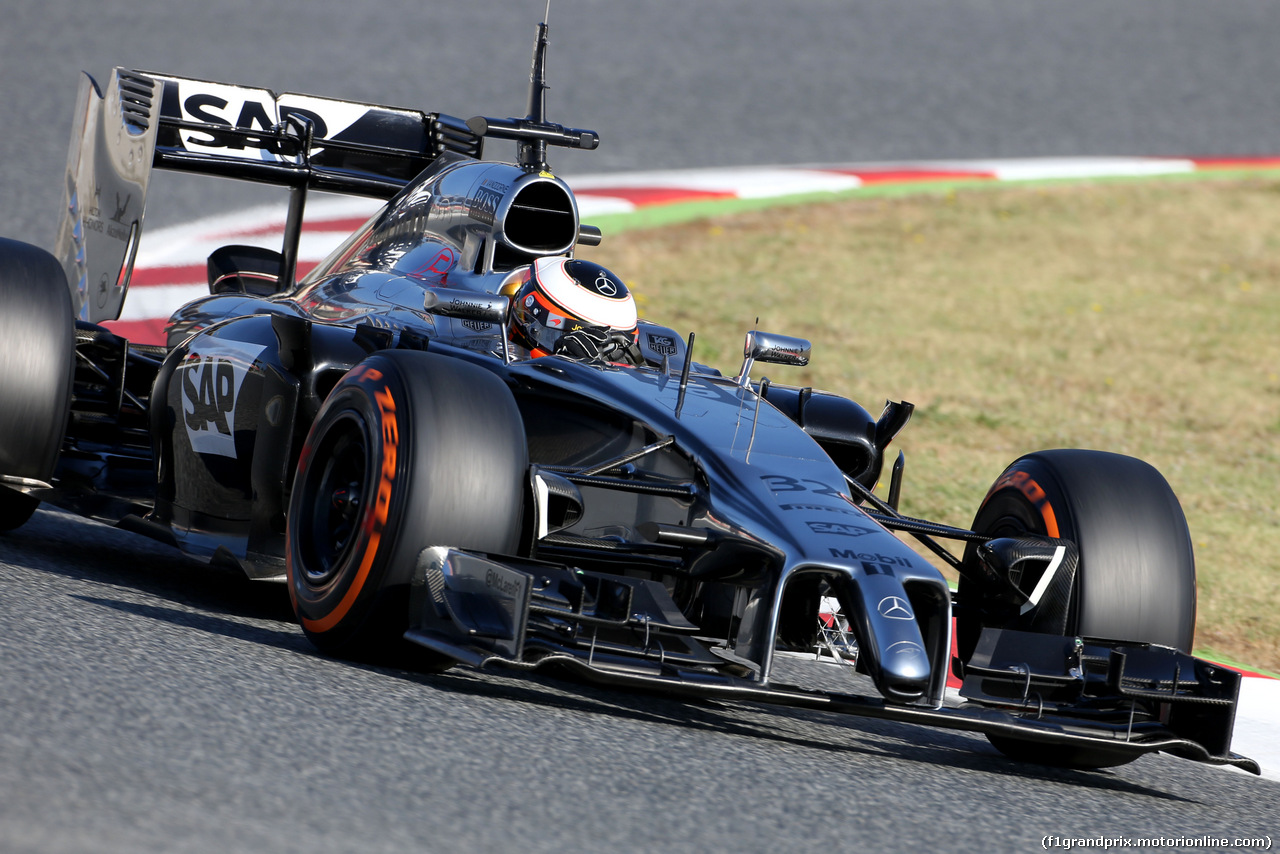 TEST BARCELLONA 14 MAGGIO, Stoffel Vandoorne (BEL), third driver, McLaren F1 Team 
14.05.2014. Formula One Testing, Barcelona, Spain, Day Two.