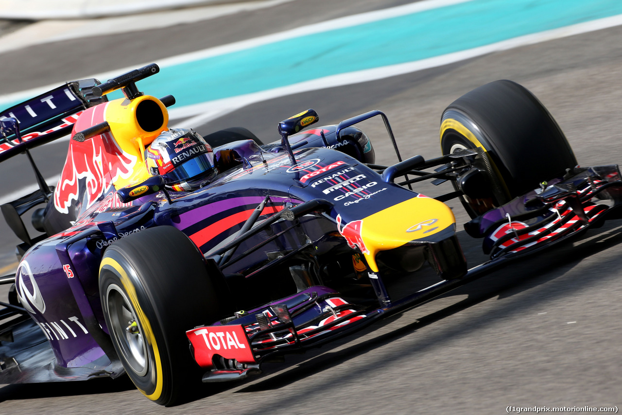 TEST F1 ABU DHABI 25 NOVEMBRE, Carlos Sainz (ESP), Red Bull Racing 
25.11.2014.