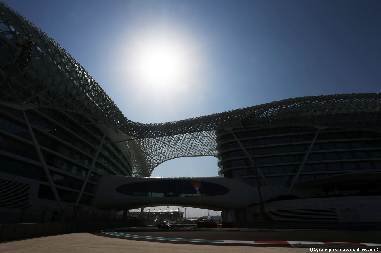 TEST F1 ABU DHABI 25 NOVEMBRE, Nico Rosberg (GER) Mercedes AMG F1 W05.
25.11.2014.