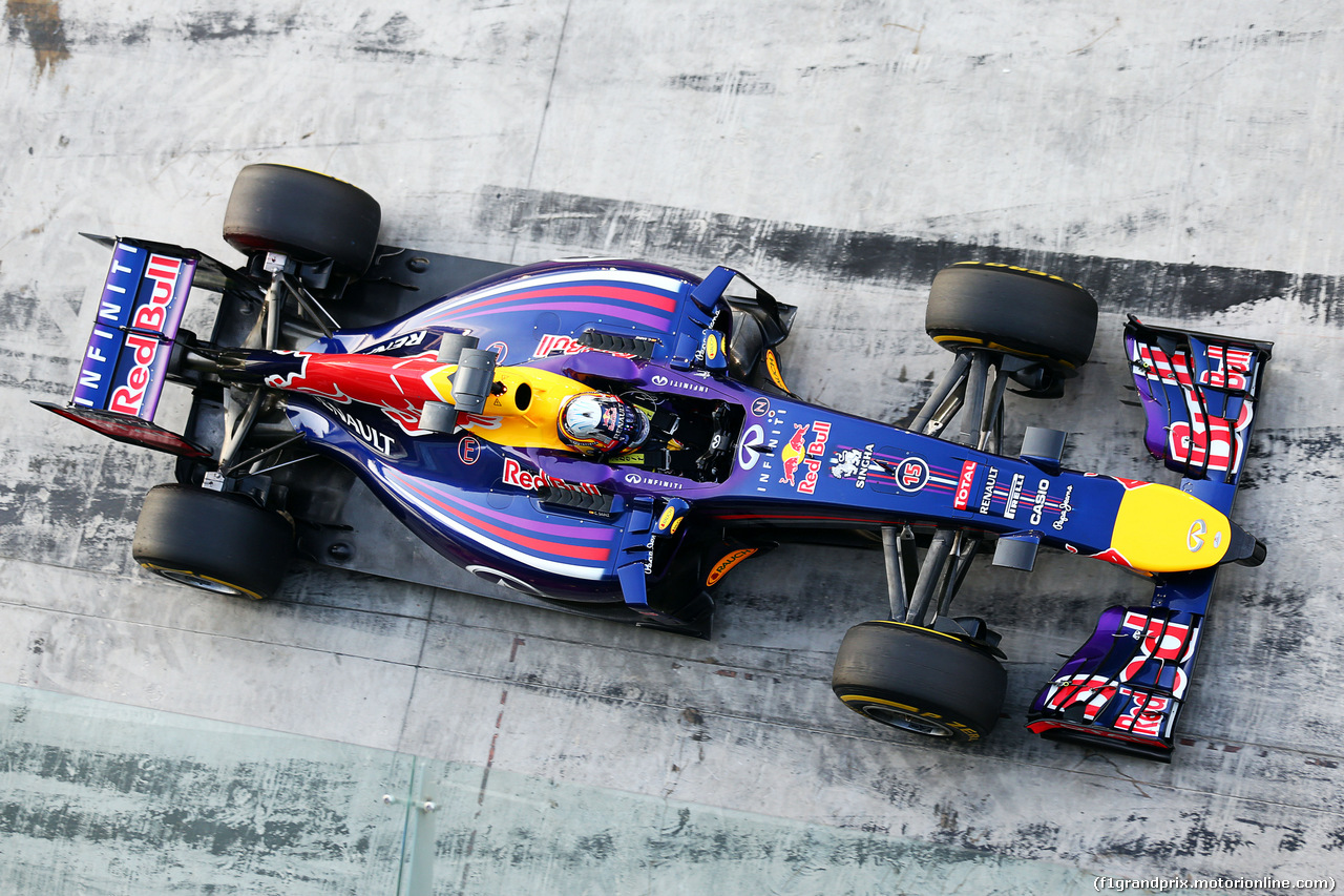 TEST F1 ABU DHABI 25 NOVEMBRE, Daniel Ricciardo (AUS) Red Bull Racing RB10.
25.11.2014.