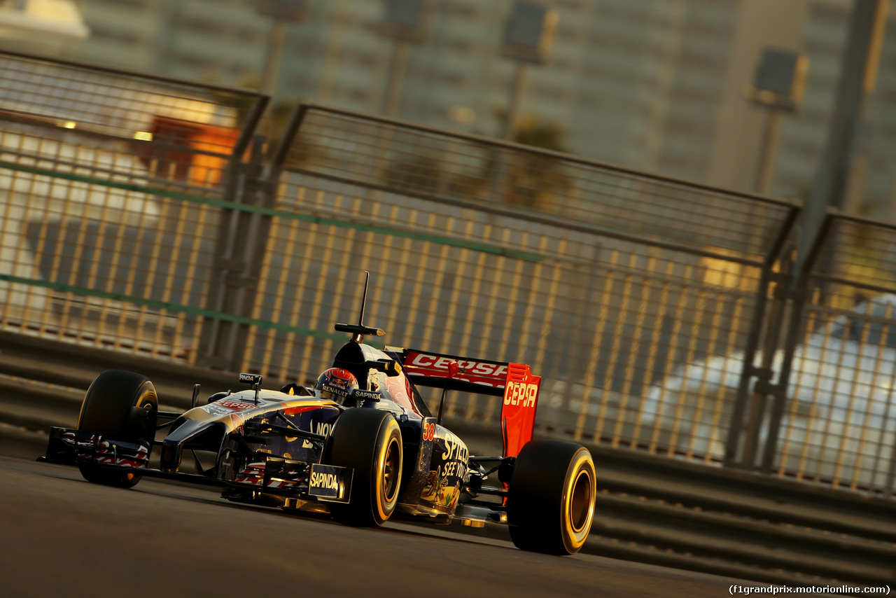 TEST F1 ABU DHABI 25 NOVEMBRE, Max Verstappen (NL), Scuderia Toro Rosso 
25.11.2014.
