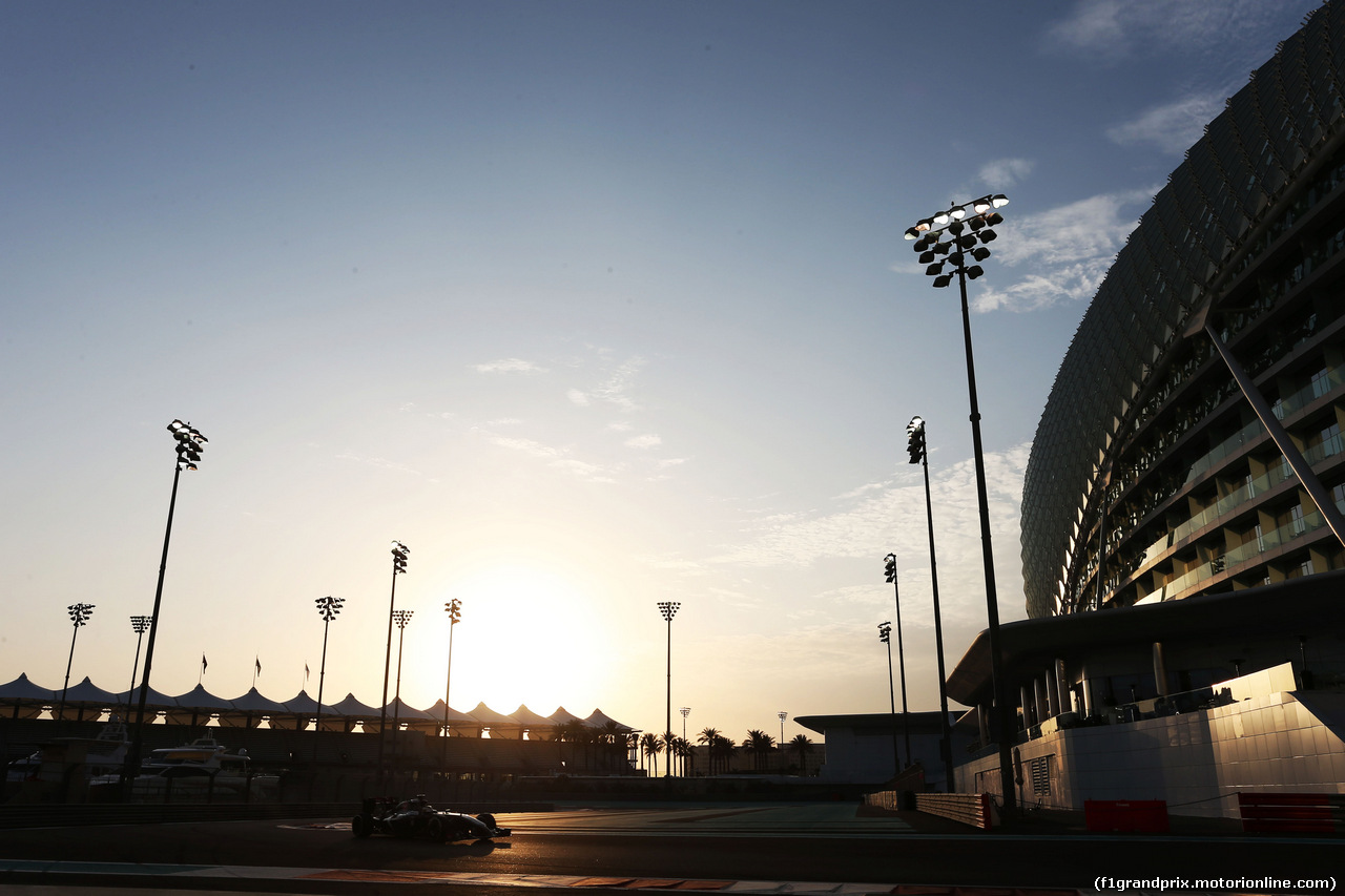TEST F1 ABU DHABI 25 NOVEMBRE, Marcus Ericsson (SWE) Sauber C33.
25.11.2014.