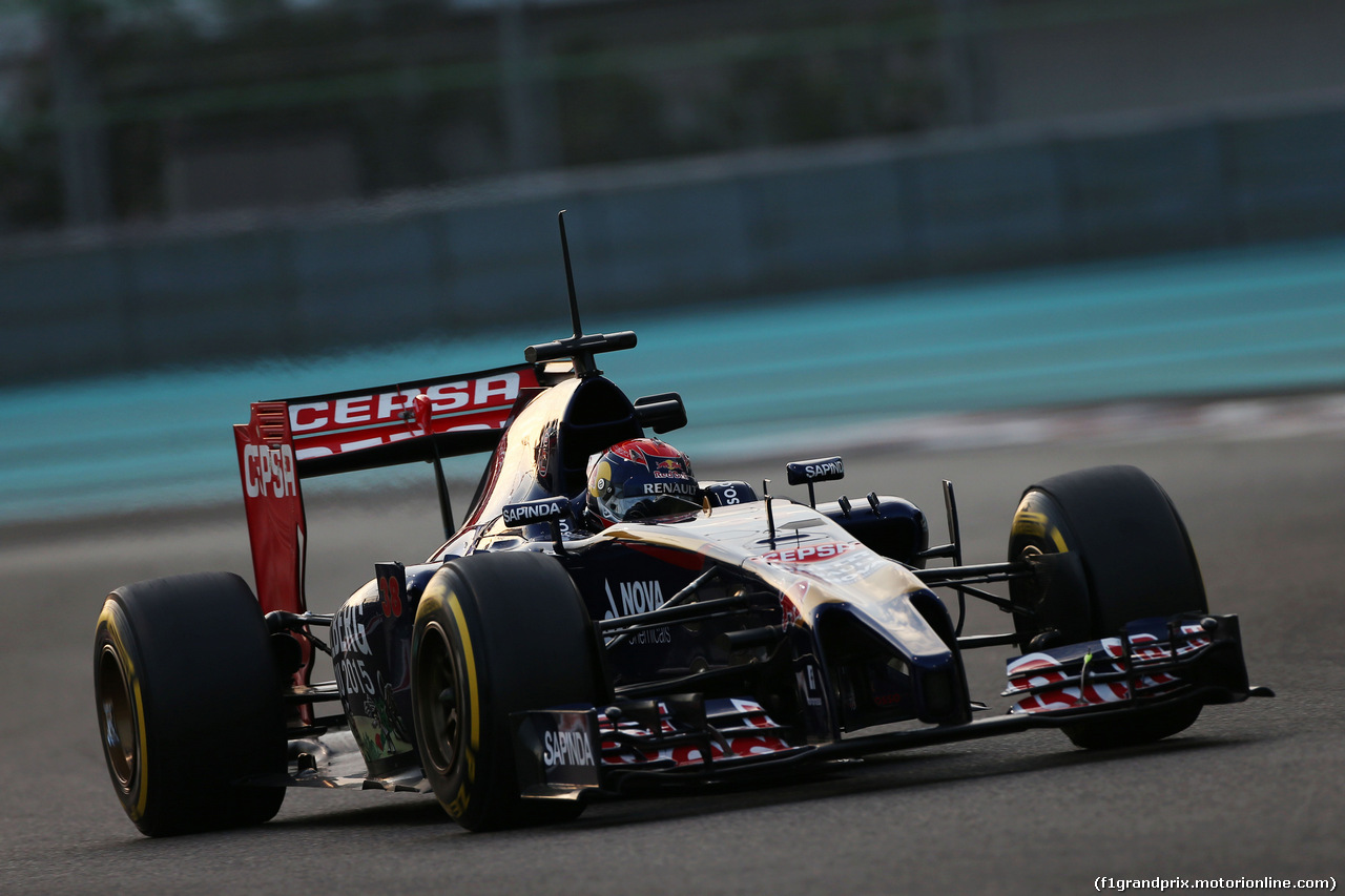 TEST F1 ABU DHABI 25 NOVEMBRE, Max Verstappen (NLD) Scuderia Toro Rosso STR9 Test Driver.
25.11.2014.