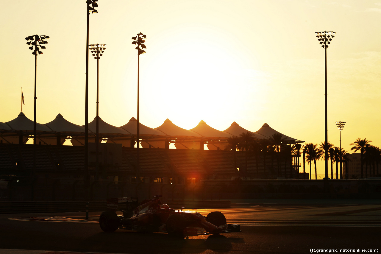 TEST F1 ABU DHABI 25 NOVEMBRE, Kimi Raikkonen (FIN) Ferrari F14-T.
25.11.2014.