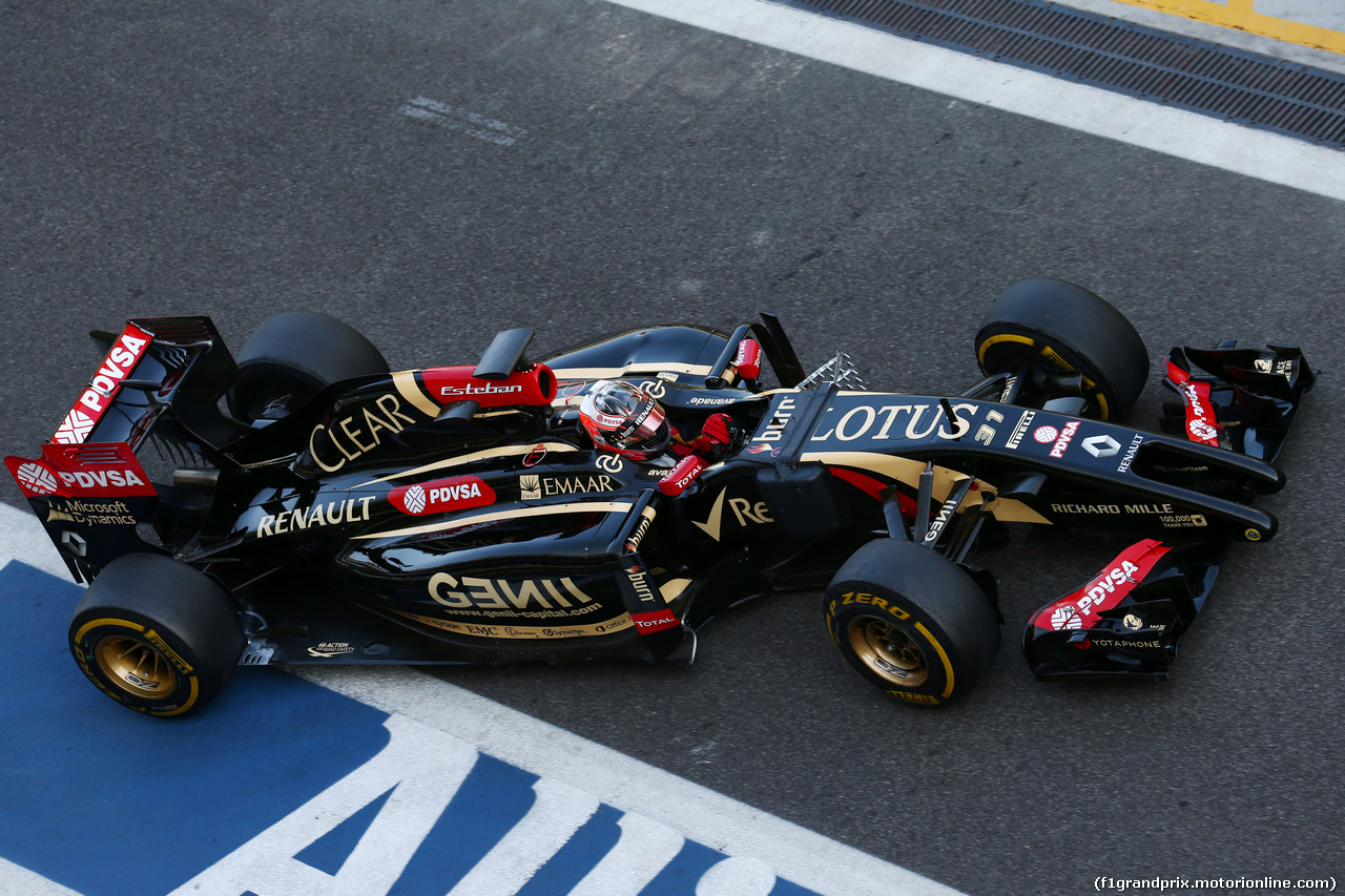 TEST F1 ABU DHABI 26 NOVEMBRE