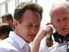 TEST F1 BAHRAIN 01 MARZO, (L to R): Christian Horner (GBR) Red Bull Racing Team Principal with Dr Helmut Marko (AUT) Red Bull Motorsport Consultant.
01.03.2014. Formula One Testing, Bahrain Test Two, Day Three, Sakhir, Bahrain.