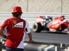 TEST F1 BAHRAIN 01 MARZO, Fernando Alonso (ESP) Ferrari watches team mate Kimi Raikkonen (FIN) Ferrari F14-T on the circuit.
01.03.2014. Formula One Testing, Bahrain Test Two, Day Three, Sakhir, Bahrain.