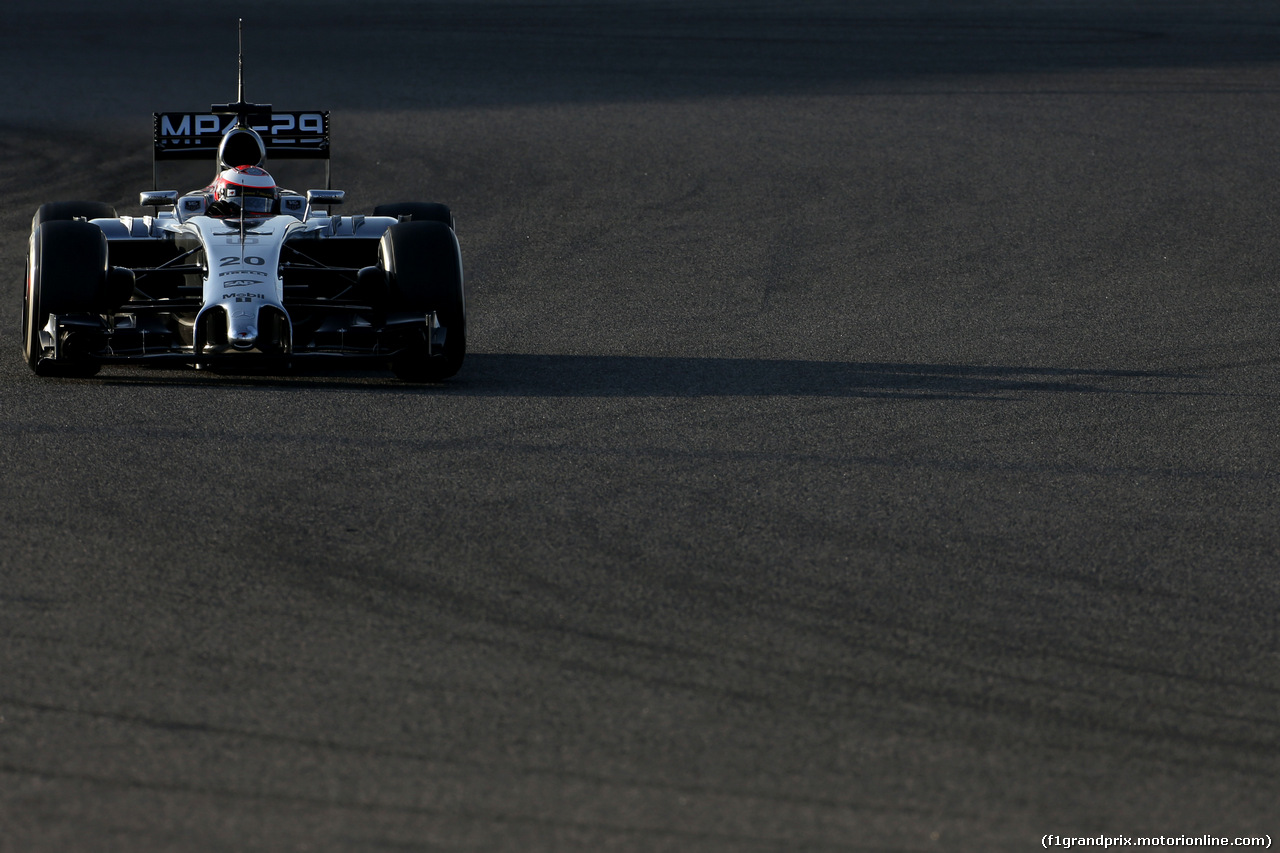 TEST F1 BAHRAIN 01 MARZO, Kevin Magnussen (DEN), McLaren F1 
01.03.2014. Formula One Testing, Bahrain Test Two, Day Three, Sakhir, Bahrain.