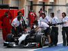 TEST F1 BAHRAIN 01 MARZO, The smoking Sauber C33 of Adrian Sutil (GER) Sauber is pushed down the pit lane by meccanici.
01.03.2014. Formula One Testing, Bahrain Test Two, Day Three, Sakhir, Bahrain.