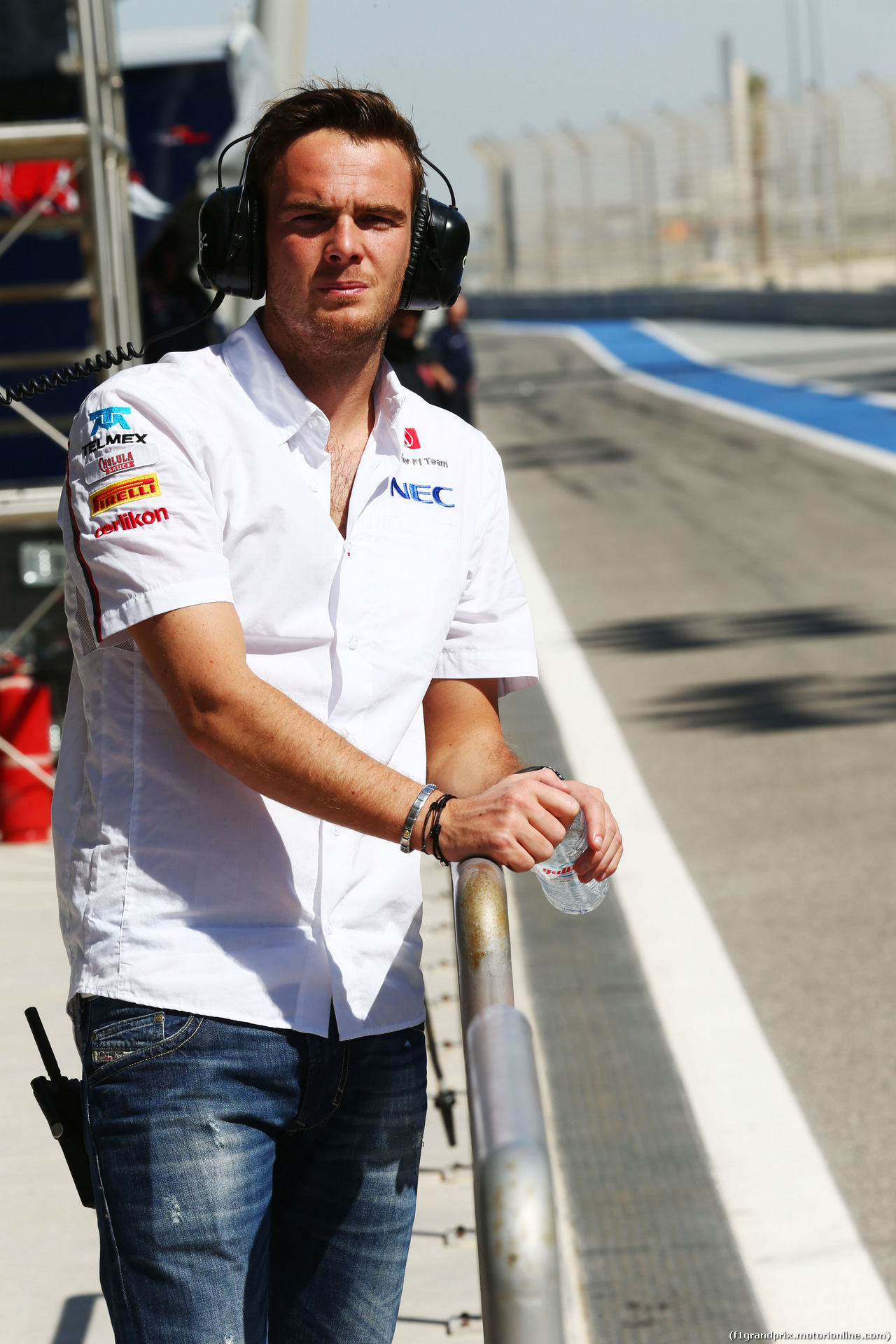 TEST F1 BAHRAIN 02 MARZO, Giedo van der Garde (NLD) Sauber Reserve Driver.
02.03.2014. Formula One Testing, Bahrain Test Two, Day Four, Sakhir, Bahrain.