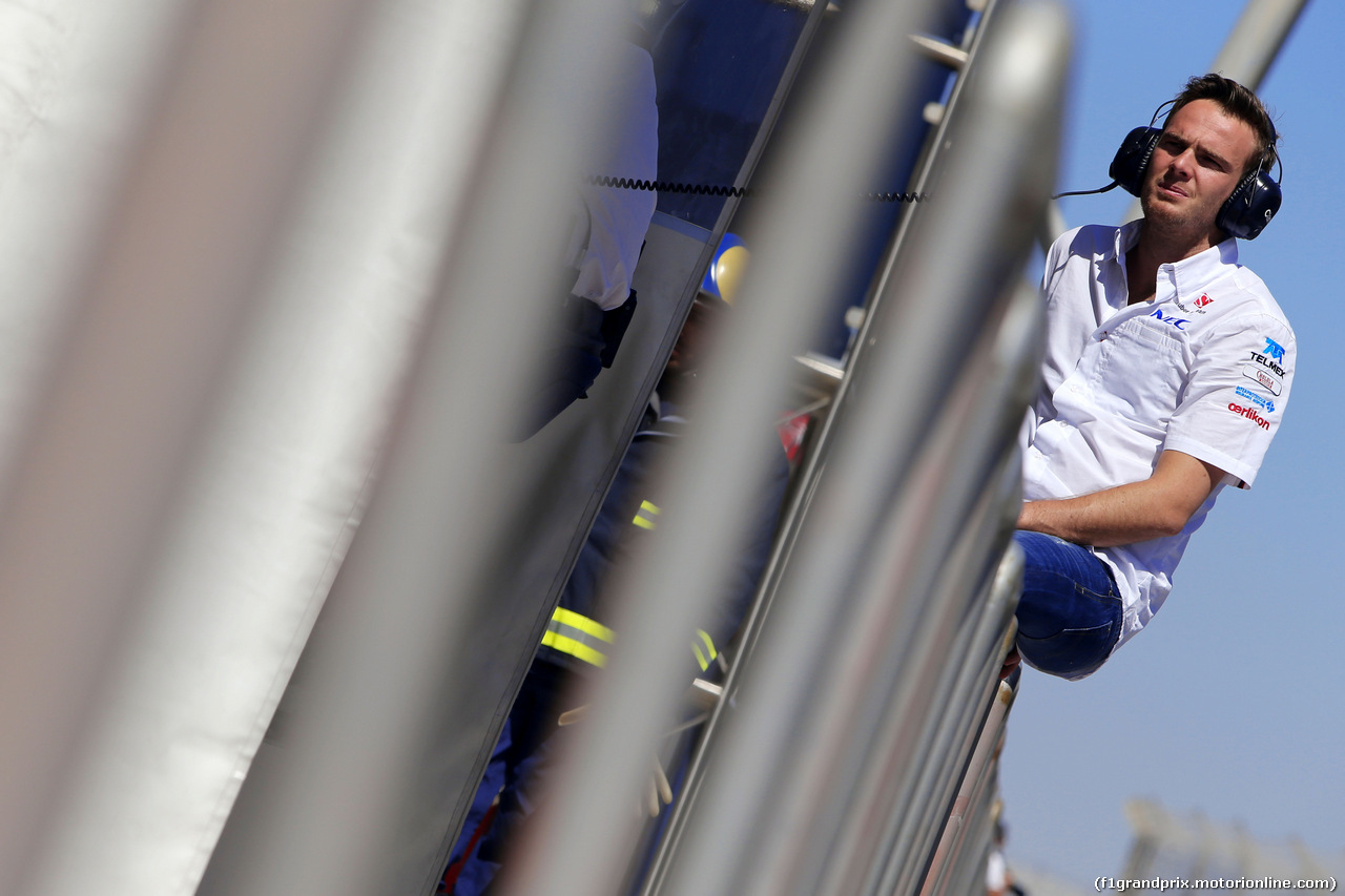 TEST F1 BAHRAIN 02 MARZO, Giedo van der Garde (NDL), third driver, Sauber F1 Team  
02.03.2014. Formula One Testing, Bahrain Test Two, Day Four, Sakhir, Bahrain.