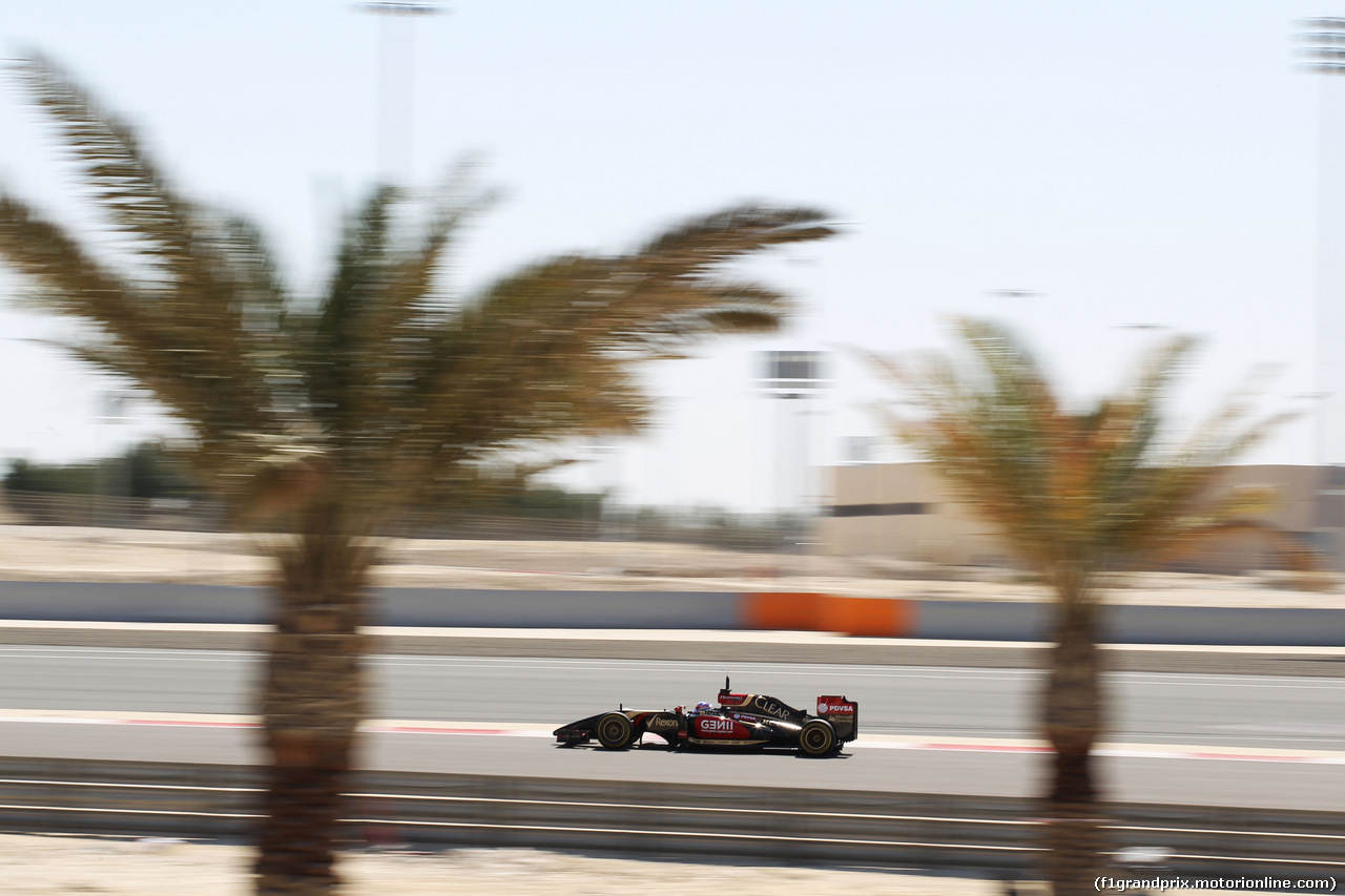 TEST F1 BAHRAIN 02 MARZO, Romain Grosjean (FRA) Lotus F1 E22.
02.03.2014. Formula One Testing, Bahrain Test Two, Day Four, Sakhir, Bahrain.