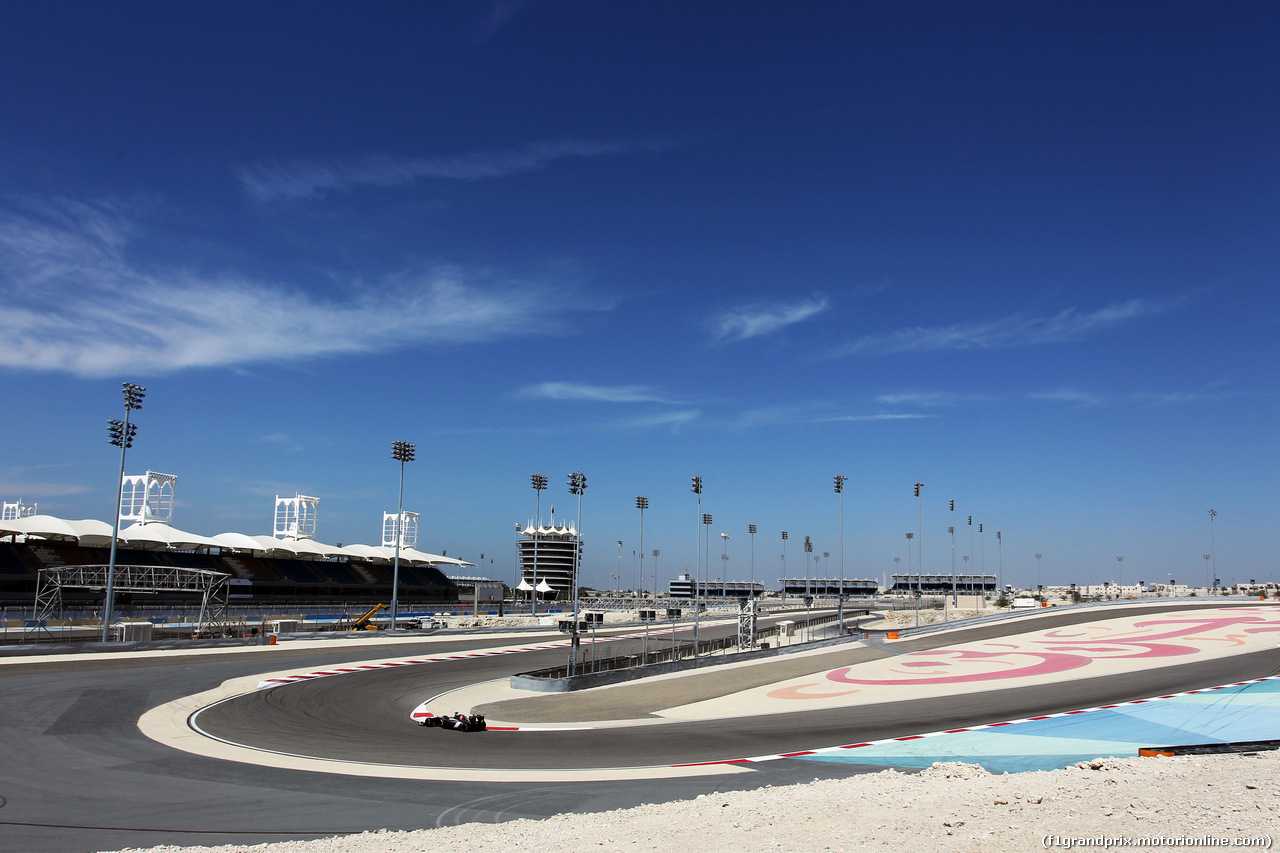 TEST F1 BAHRAIN 02 MARZO, Adrian Sutil (GER) Sauber C33.
02.03.2014. Formula One Testing, Bahrain Test Two, Day Four, Sakhir, Bahrain.