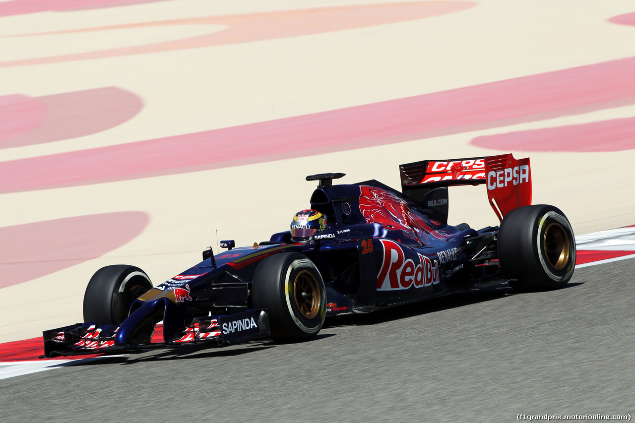 TEST F1 BAHRAIN 02 MARZO, Jean-Eric Vergne (FRA) Scuderia Toro Rosso STR9.
02.03.2014. Formula One Testing, Bahrain Test Two, Day Four, Sakhir, Bahrain.
