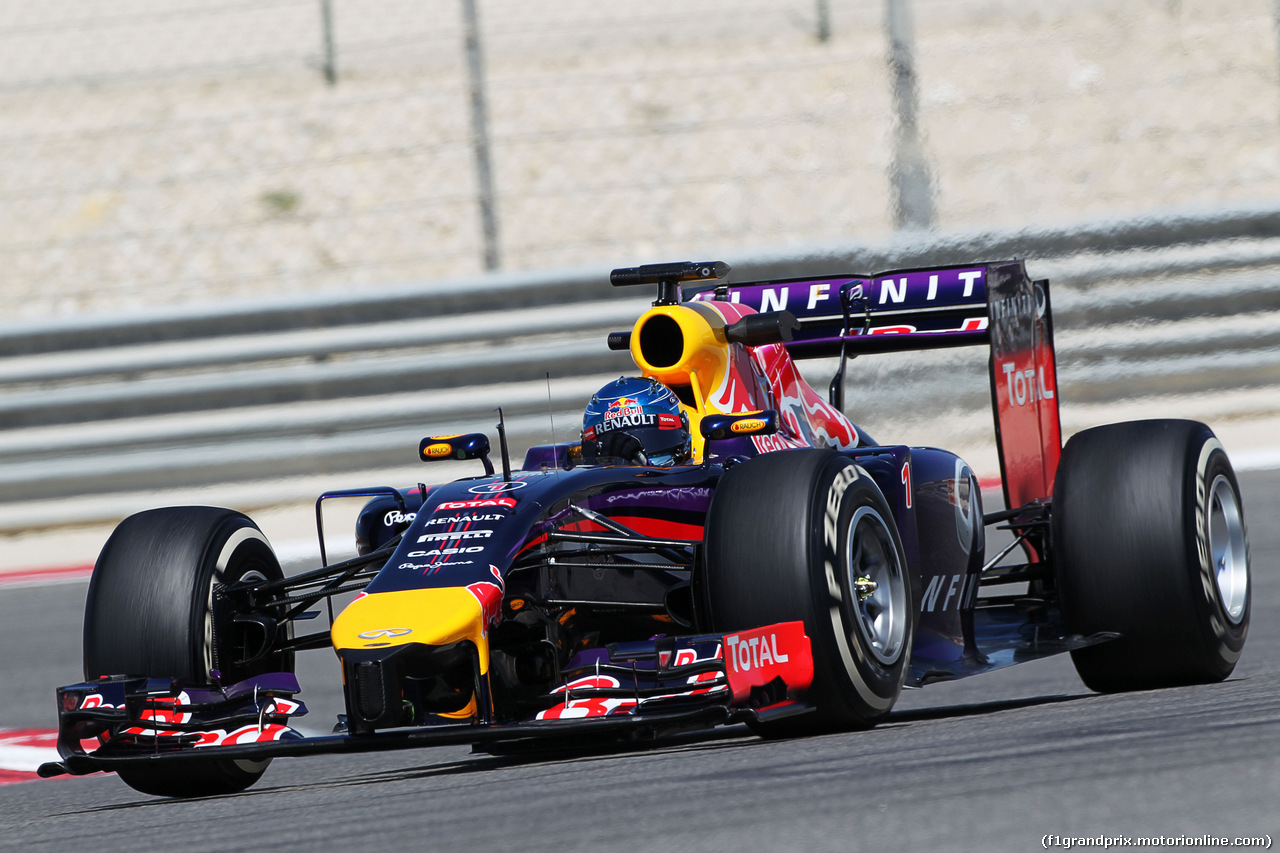 TEST F1 BAHRAIN 02 MARZO, Sebastian Vettel (GER) Red Bull Racing RB10.
02.03.2014. Formula One Testing, Bahrain Test Two, Day Four, Sakhir, Bahrain.