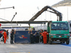 TEST F1 BAHRAIN 19 FEBBRAIO, The Scuderia Toro Rosso STR9 of Daniil Kvyat (RUS) Scuderia Toro Rosso is recovered back to the pits on the back of a truck.
19.02.2014. Formula One Testing, Bahrain Test One, Day One, Sakhir, Bahrain.