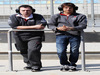 TEST F1 BAHRAIN 19 FEBBRAIO, Esteban Gutierrez (MEX) Sauber (Right).
19.02.2014. Formula One Testing, Bahrain Test One, Day One, Sakhir, Bahrain.