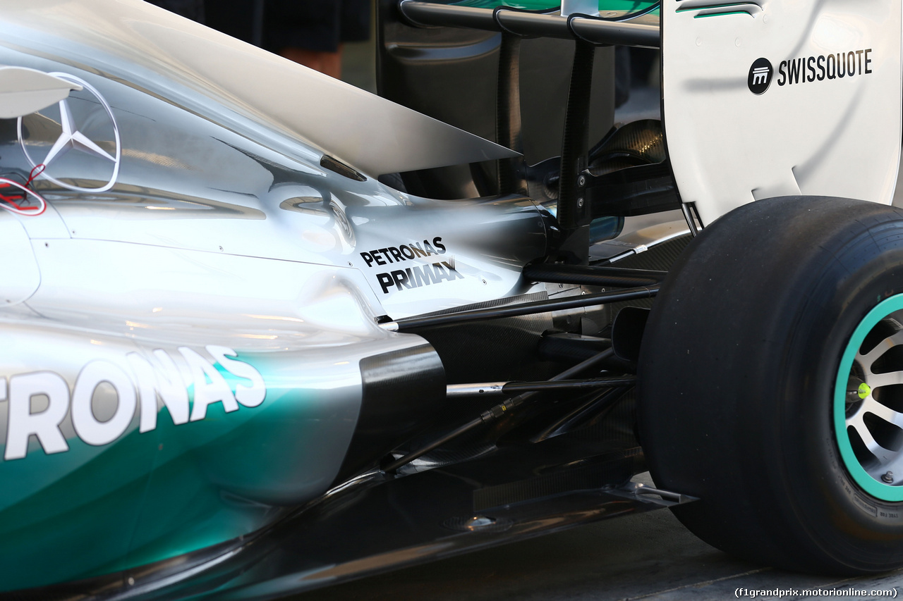 TEST F1 BAHRAIN 19 FEBBRAIO, Mercedes AMG F1 W05 rear suspension detail.
19.02.2014. Formula One Testing, Bahrain Test One, Day One, Sakhir, Bahrain.
