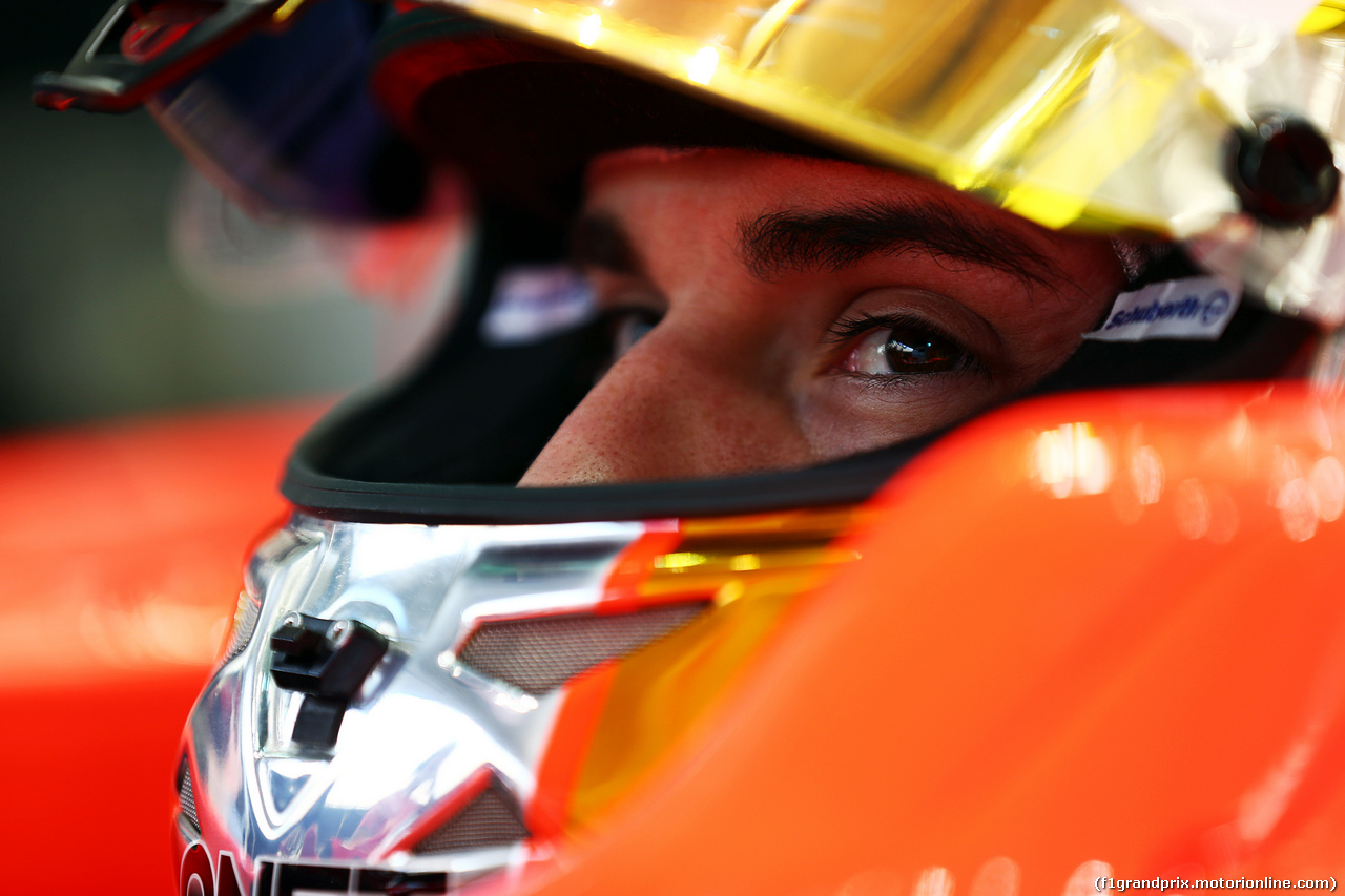 TEST F1 BAHRAIN 19 FEBBRAIO, Jules Bianchi (FRA) Marussia F1 Team MR03.
19.02.2014. Formula One Testing, Bahrain Test One, Day One, Sakhir, Bahrain.