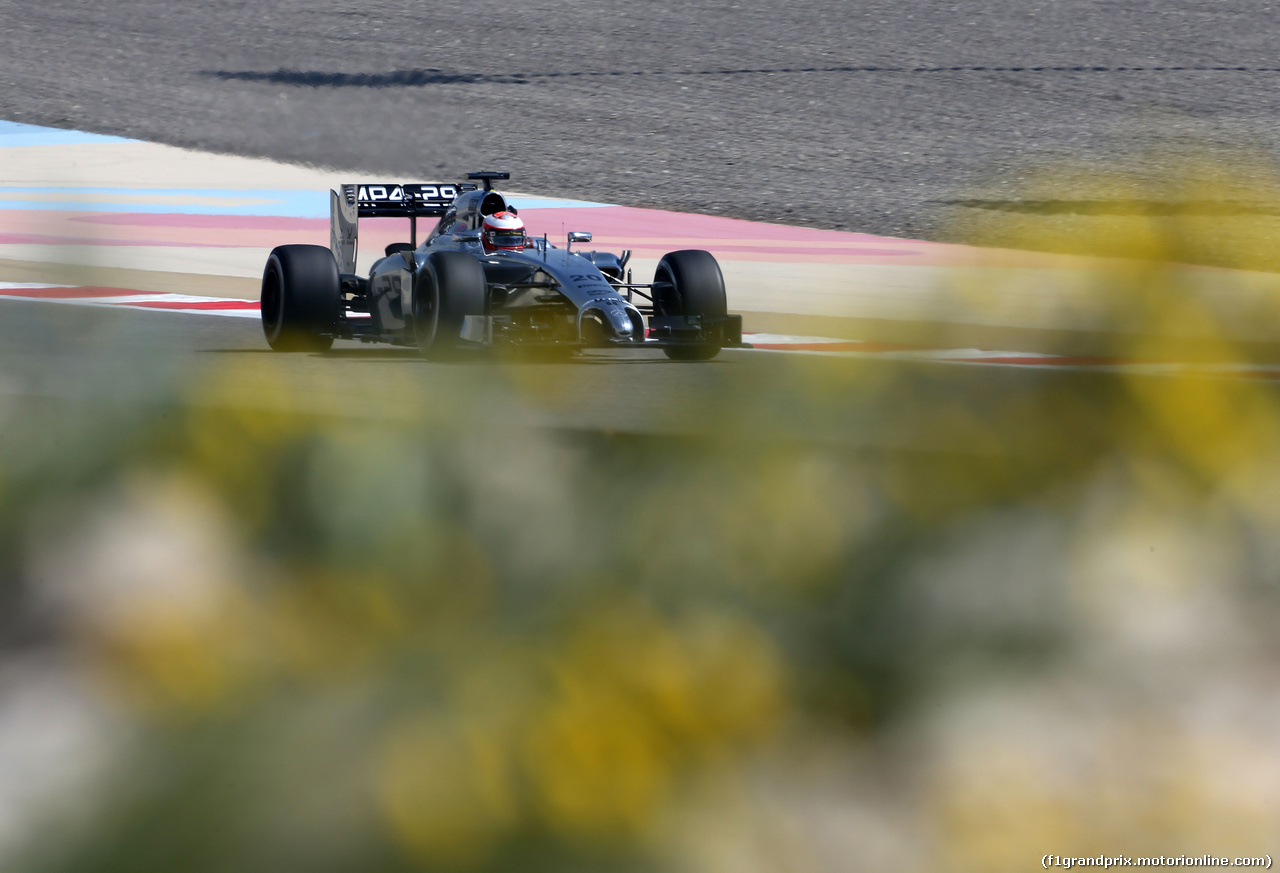 TEST F1 BAHRAIN 19 FEBBRAIO, Kevin Magnussen (DEN), McLaren F1 
19.02.2014. Formula One Testing, Bahrain Test One, Day One, Sakhir, Bahrain.
