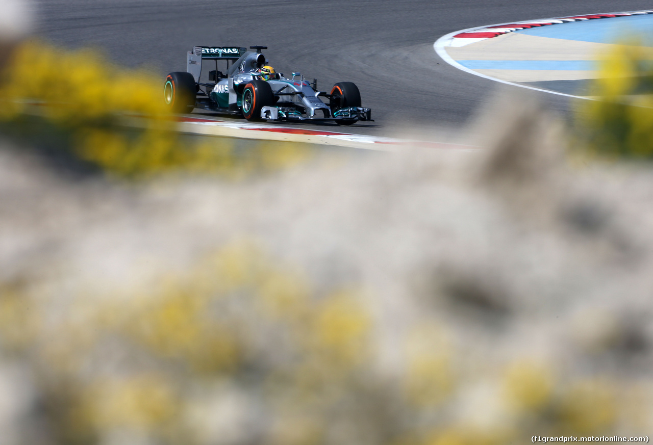 TEST F1 BAHRAIN 19 FEBBRAIO, Lewis Hamilton (GBR), Mercedes AMG F1 Team 
19.02.2014. Formula One Testing, Bahrain Test One, Day One, Sakhir, Bahrain.
