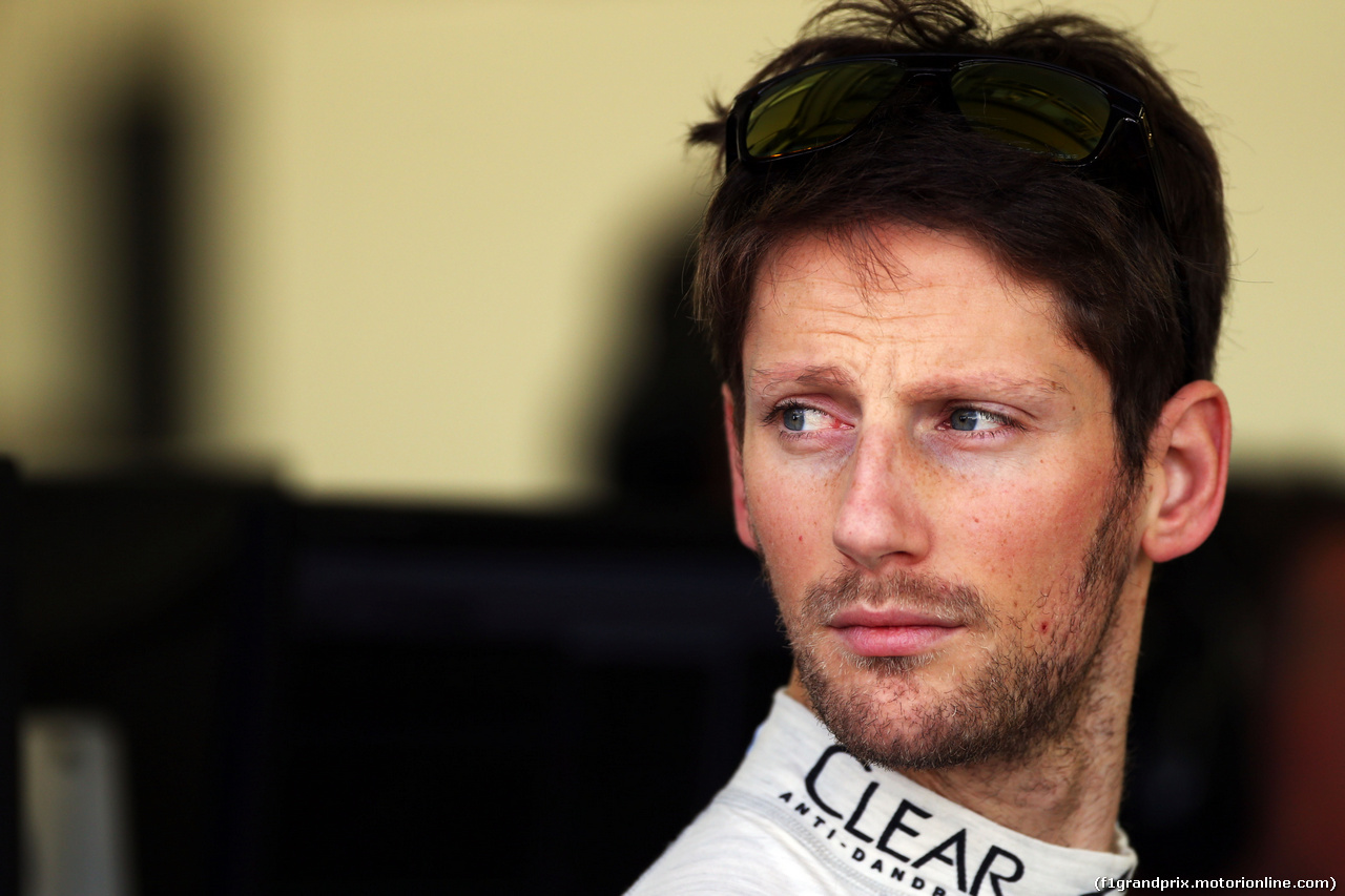 TEST F1 BAHRAIN 19 FEBBRAIO, Romain Grosjean (FRA) Lotus F1 Team.
19.02.2014. Formula One Testing, Bahrain Test One, Day One, Sakhir, Bahrain.