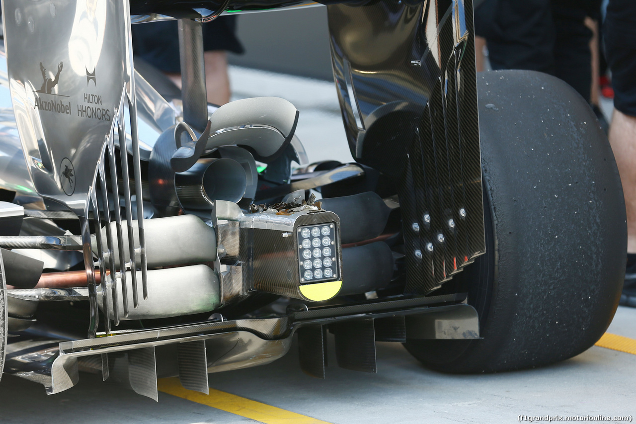 TEST F1 BAHRAIN 19 FEBBRAIO, McLaren MP4-29 with scorched bodyowrk at the rear of the car.
19.02.2014. Formula One Testing, Bahrain Test One, Day One, Sakhir, Bahrain.