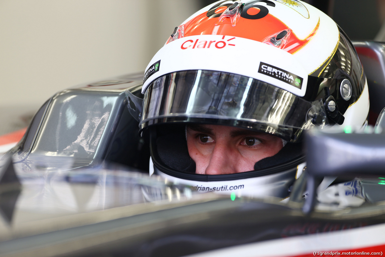 TEST F1 BAHRAIN 19 FEBBRAIO, Adrian Sutil (GER) Sauber C33.
19.02.2014. Formula One Testing, Bahrain Test One, Day One, Sakhir, Bahrain.